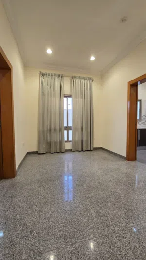 80 m2 1 Bedroom Apartments for Rent in Muharraq Hidd