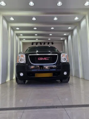 Used GMC Yukon in Al Dakhiliya
