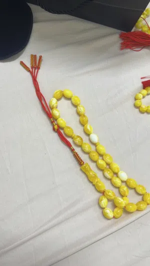 مسابيح للبيع كهرمان تراب اصلي وعندي البلاكبت