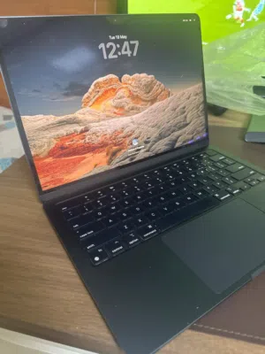 MacBook Air M3 in excellent condition