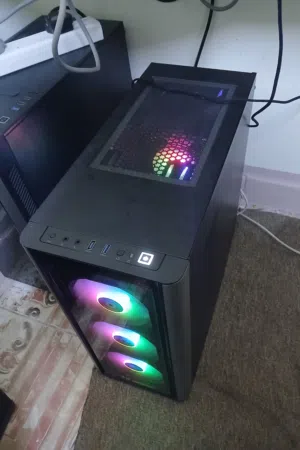 بي سي كمبيوتر ألعاب نظيف جدا وبحاله ممتازه مواصفات ممتازه