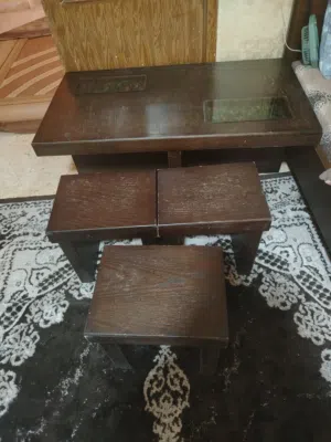 طاولات للبيع