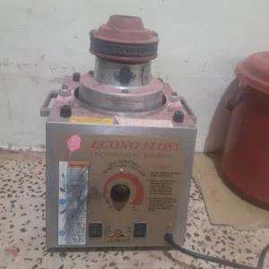 الذي معه مكينه غزل بنات أمريكي نظيفة وبسعر مناسب يتواصل معي خاص على التطبيق