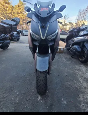 YAMAHA X MAX 300