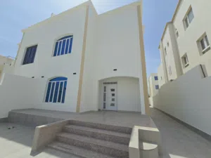 350 m2 5 Bedrooms Villa for Rent in Muscat Al Mawaleh