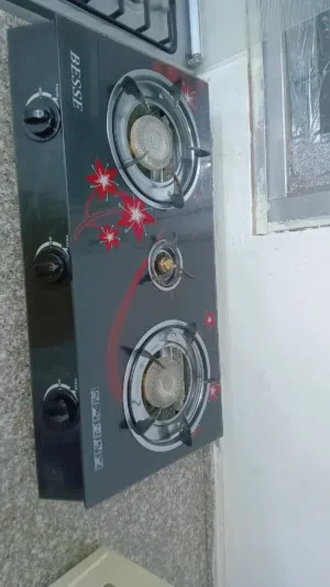 غاز عدد 2 واحد وكاله مستعمل بس يوم والثاني مستعمل شغال