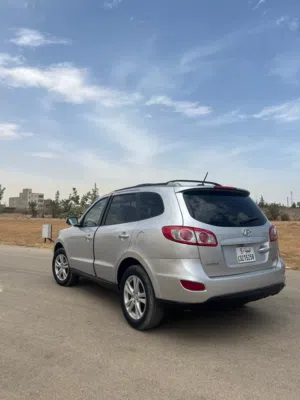 Used Hyundai Santa Fe in Tripoli