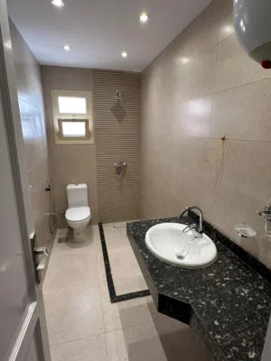 160 m2 3 Bedrooms Apartments for Sale in Cairo Mokattam