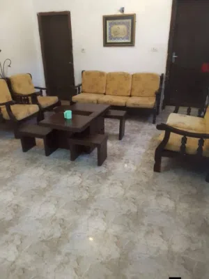 طقم مورس تفصيل خشب زان ثقيل سبع مقاعد مع طاولات