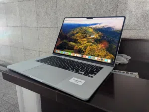 لابتوب ماك Apple MacBook Air M3 الكبير أحسن من الجديد مواصفات خارقة كفالة الوكيل سنتين وارد أمريكا