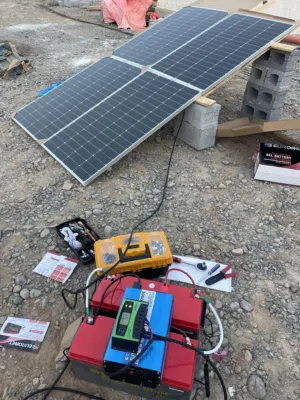 مولدات كهرباء بالطاقه الشمسيه