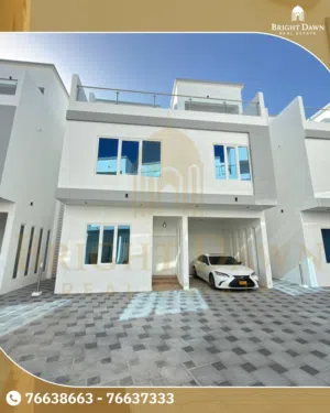 فيلا جديدة للإيجار في مدينة السلطان قابوس/ Brand New Villa for Rent in Madinat Sultan Qaboos
