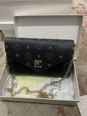 جنظة كتف لون اسود