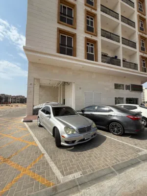 مرسيدس بنز C230 سبورت موديل 2005 – بحالة ممتازة