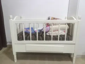 تخت اطفال مستعمل