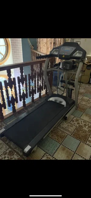 جهاز جري يحتوي ع ماطورين واحد عطلان وثاني يشتغل وماطوره موجود بكل مكان ب 200