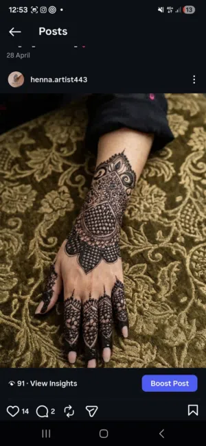 henna artist