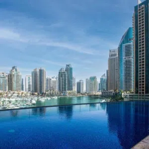بناية للبيع ركن بالعباسية على شارعين عريضات