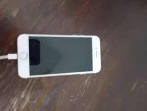 Apple iPhone 7 32 GB in Amman