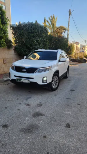 كيا سورنتو 2013 للبيع