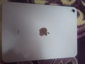 Apple iPad 10 64 GB in Al Dhahirah
