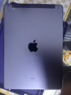 Apple iPad 8 128 GB in Basra
