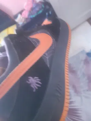 كوتشي Nike رياضي أصلي مقاس 41 رجالي بحالة ممتازة - أشمون