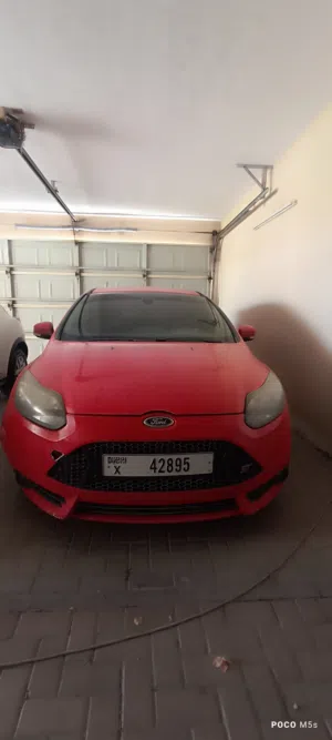 2013 st 10000 فورد فوكس