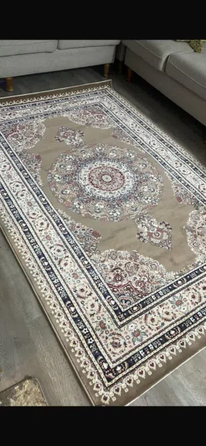 سجاده بنية