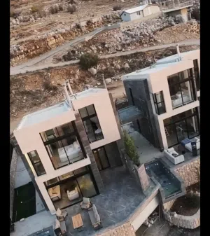 فيلا  لقطة للبيع او للايجار