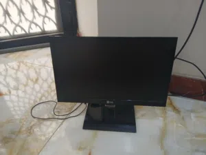 شاشة Alg للبيع كما موضوح بصورة شكله وحجمه بيه مجال جدا بسيط