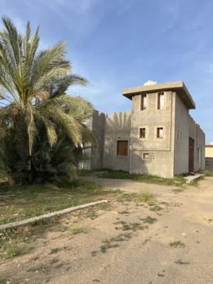 200 m2 More than 6 bedrooms Townhouse for Rent in Tripoli Tajura