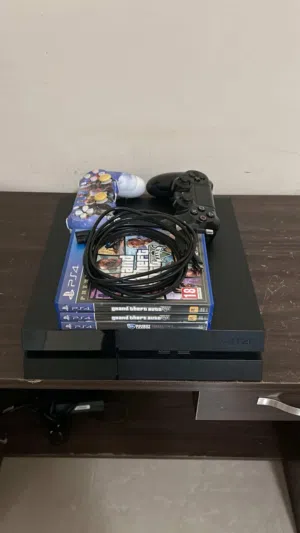 play station 4 with 3 games
