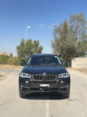 التفاصل فالوصف BMW X5 2016