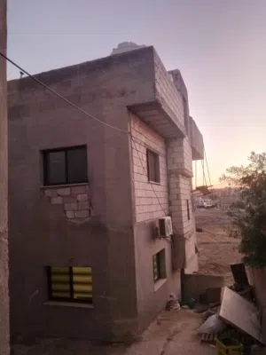 130 m2 3 Bedrooms Townhouse for Sale in Amman Al-Baida