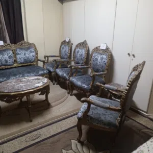 طقم مصري بحال الوكاله للبيع  المكان جبل النصر حي عدن