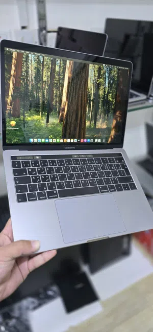 MacBook Pro A1989 core i7 Pro with 16gb Ram 500gb ssd Touch Bar and Touch id 13.3 Ratina display