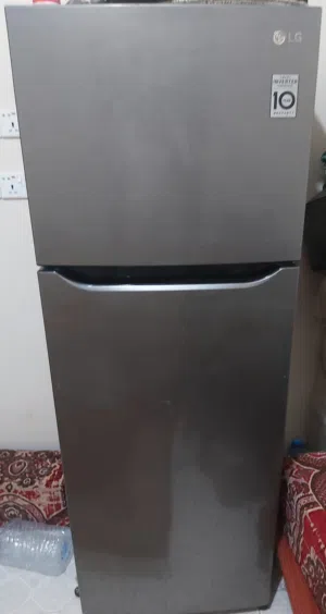 ثلاجه ال جي شبه جديد استخدام بسيط الشراء 350 البيع 220
