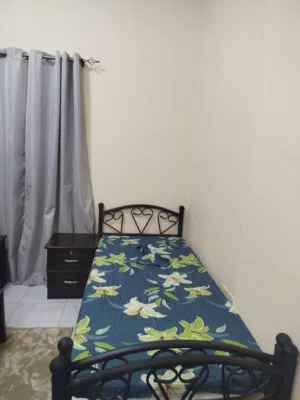 سكن شباب موظف عجمان منطقة البستان شارع سوق الذهب قريب من اللولو هايبر ماركت ومحطة باص تيشن المصلي وا