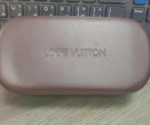 LOUIS VUITTON SUN GLASS