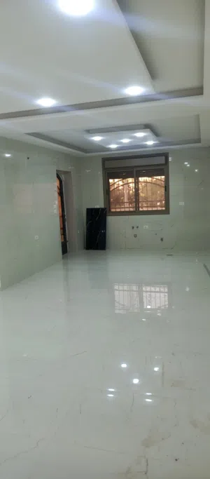 180 m2 4 Bedrooms Apartments for Sale in Zarqa Al Zarqa Al Jadeedeh