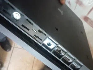 ابلاستيسن 4للبيع
