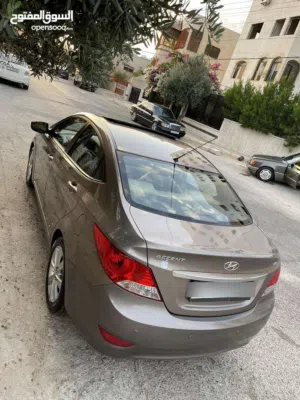 اكسنت 2014بحاله ممتازه جدا