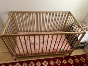 سرير أطفال بيبى ماركة ايكيا SNIGLAR IKEA Baby crib coat bed