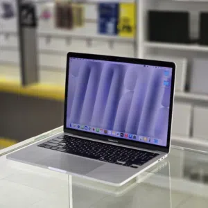 Special Offer  MacBook Air 2020 – i5  16GB RAM – 1TB Storage  Used