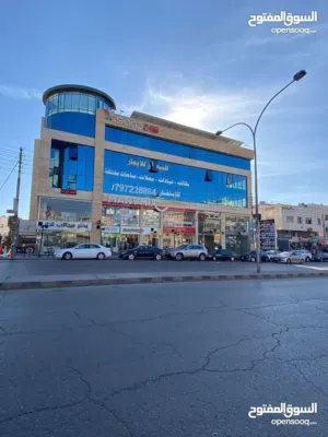 محل تجاري مميز للإيجار في ارقى مولات البيادر التجارية