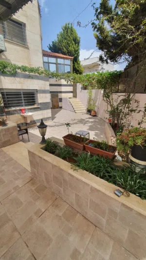 150 m2 5 Bedrooms Apartments for Sale in Amman Al Muqabalain