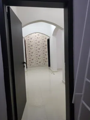شقة للايجار في المعبيلة flat for rent