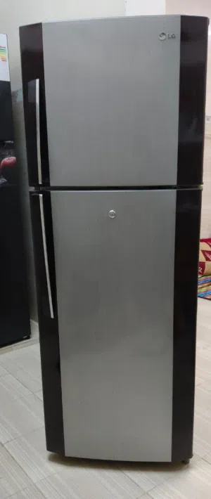 ثلاجه LG مستعمله