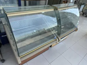 ثلاجات عرض ايطالي